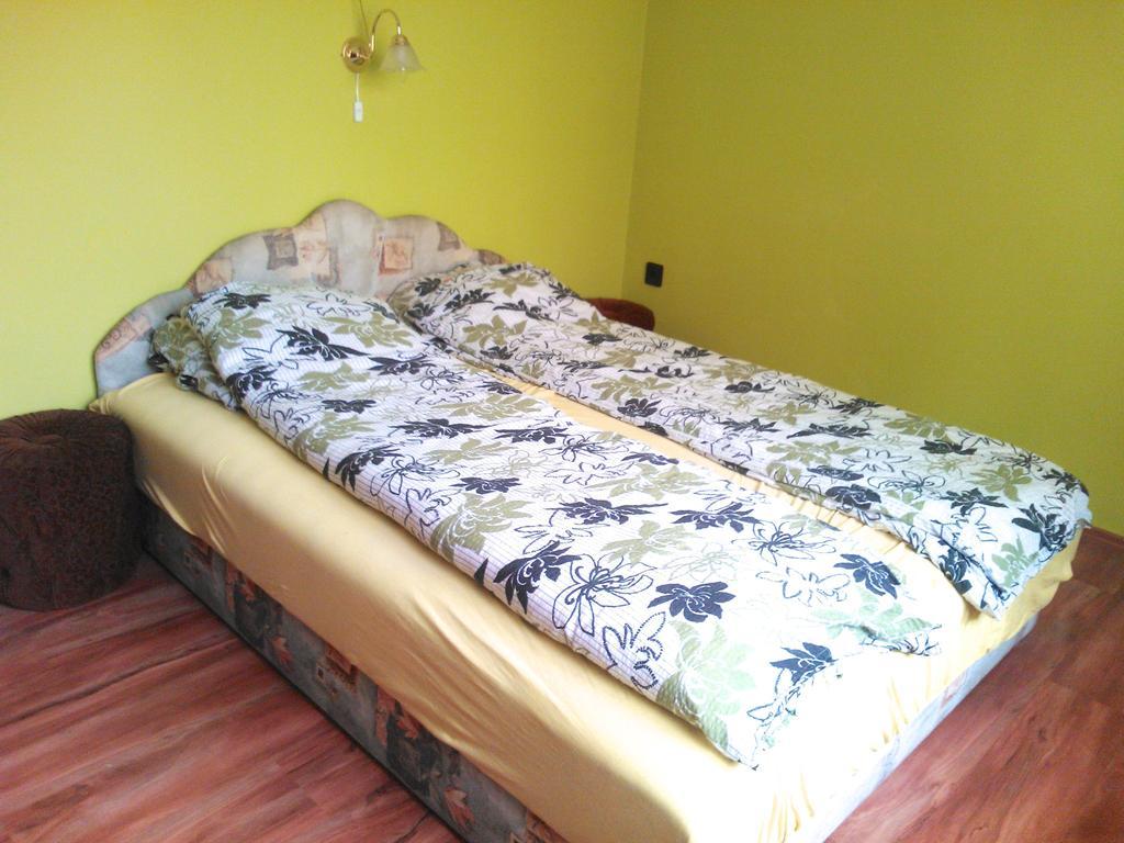 Valentin Vendeghaz Hotel Балатонлеле Екстериор снимка