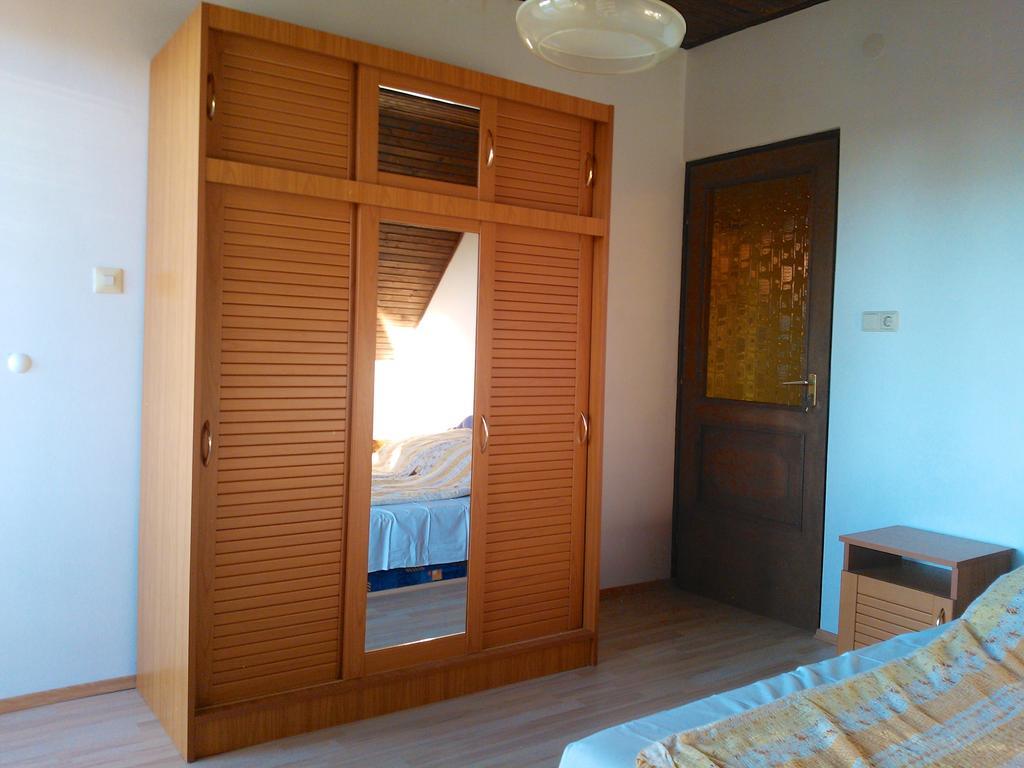 Valentin Vendeghaz Hotel Балатонлеле Екстериор снимка